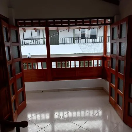 Apartamentos Con Estacionamiento Cerca Al Parque Tamesis Exterior photo